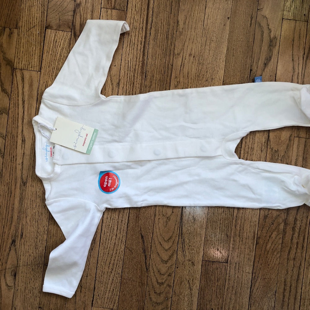 New Magnetic Me 3-6 months